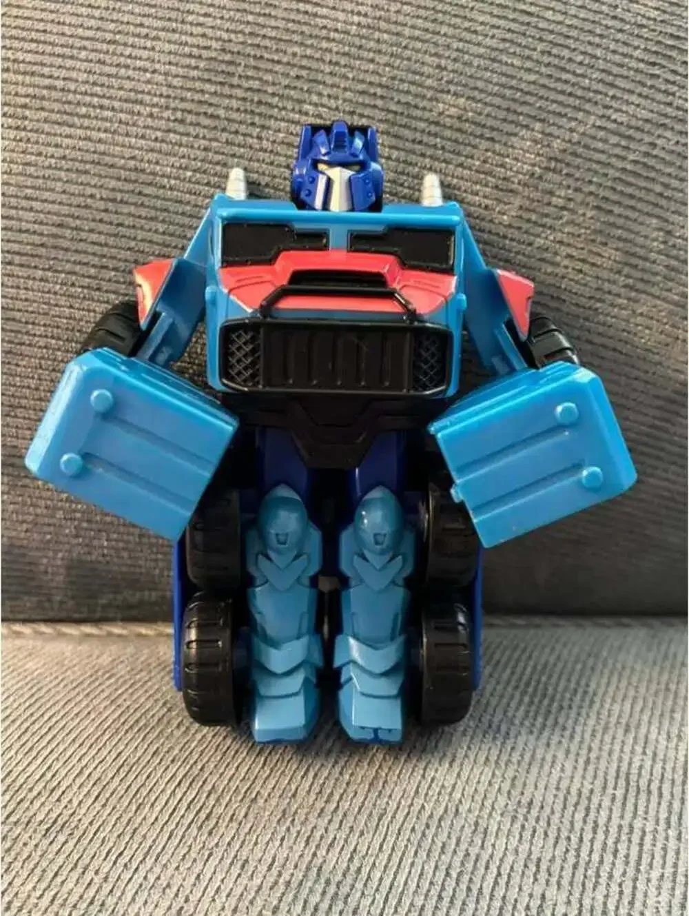 Hasbro Transformers Rescue Bots Optimus Prime Action Figure
